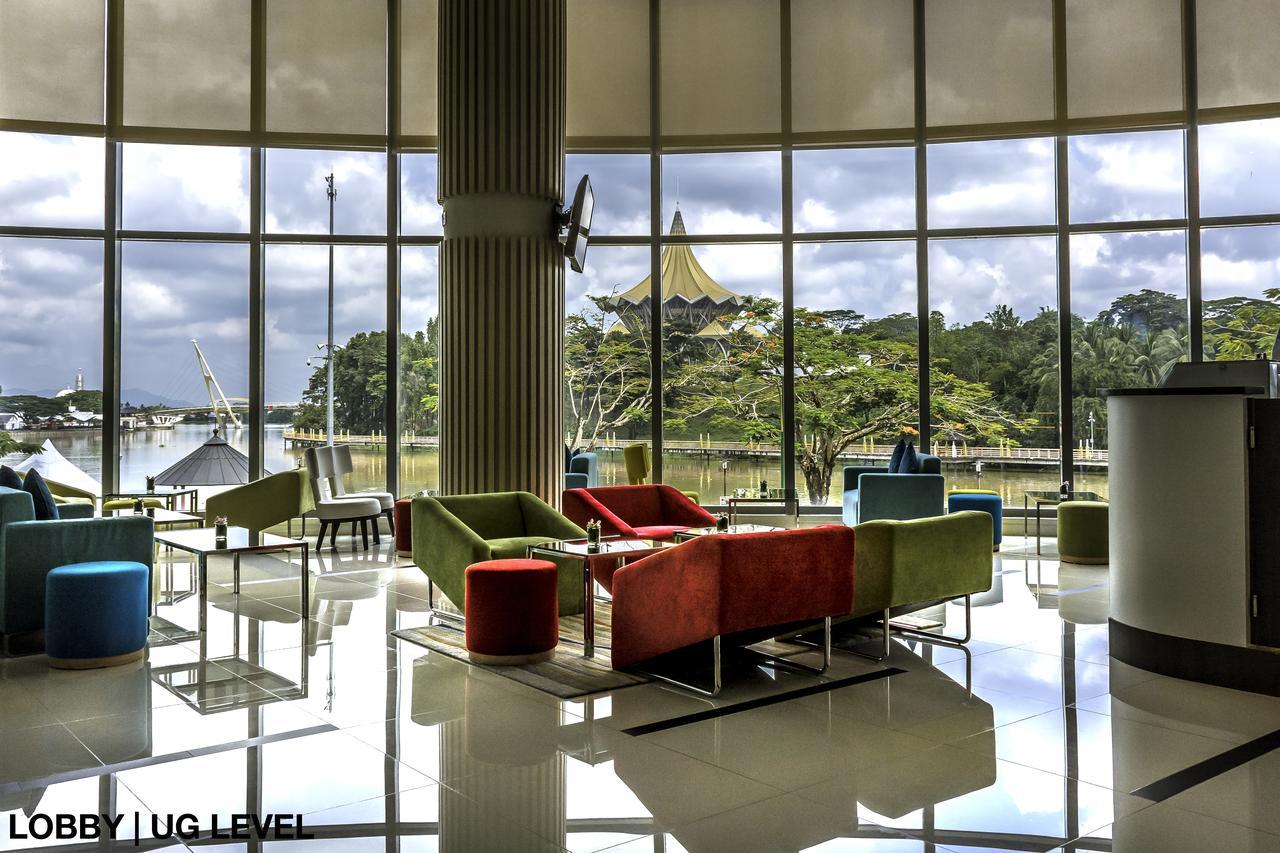 Puteri Wing - Riverside Majestic Hotel Kuching Dış mekan fotoğraf