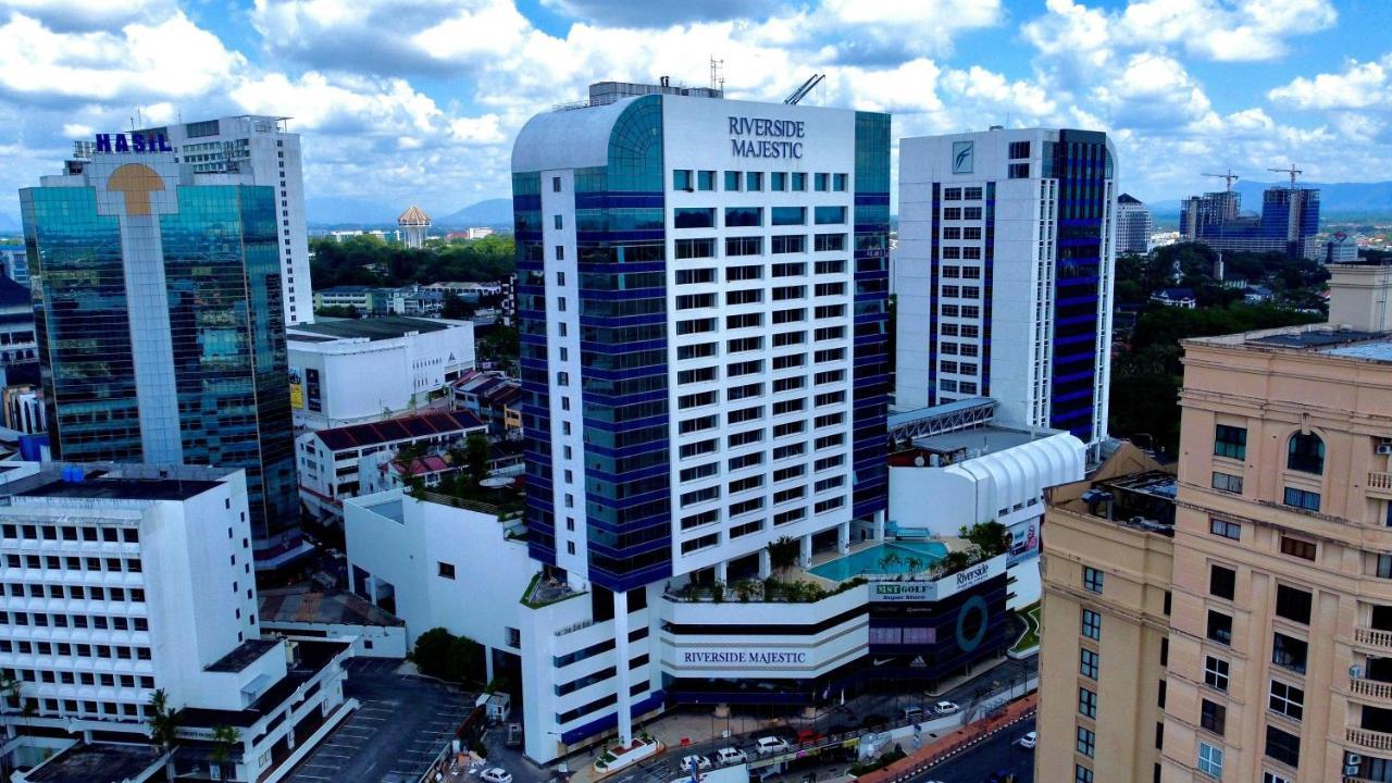 Puteri Wing - Riverside Majestic Hotel Kuching Dış mekan fotoğraf